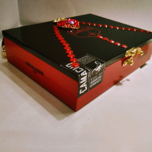 Original Suenos de Saundra Upcycled Extremely Rare Camacho Cigar Box, Purse - Picture 4 of 11